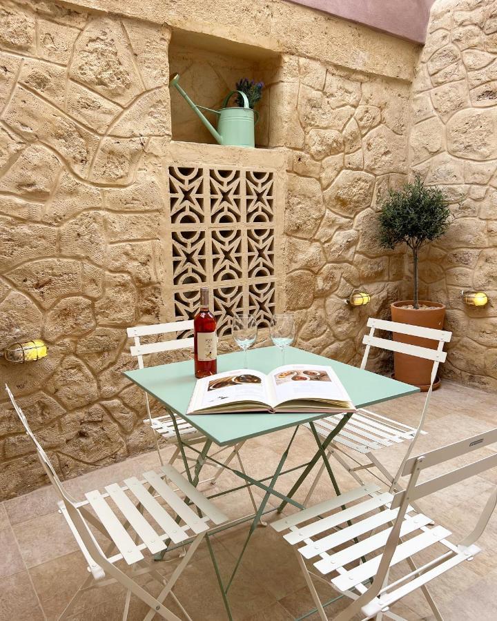 Central Suites Aegina 2 Eksteriør bilde